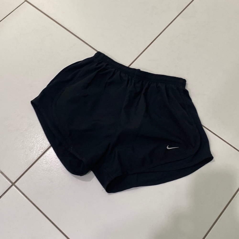 Women’s Dri-Fit Nike Tempo Shorts
